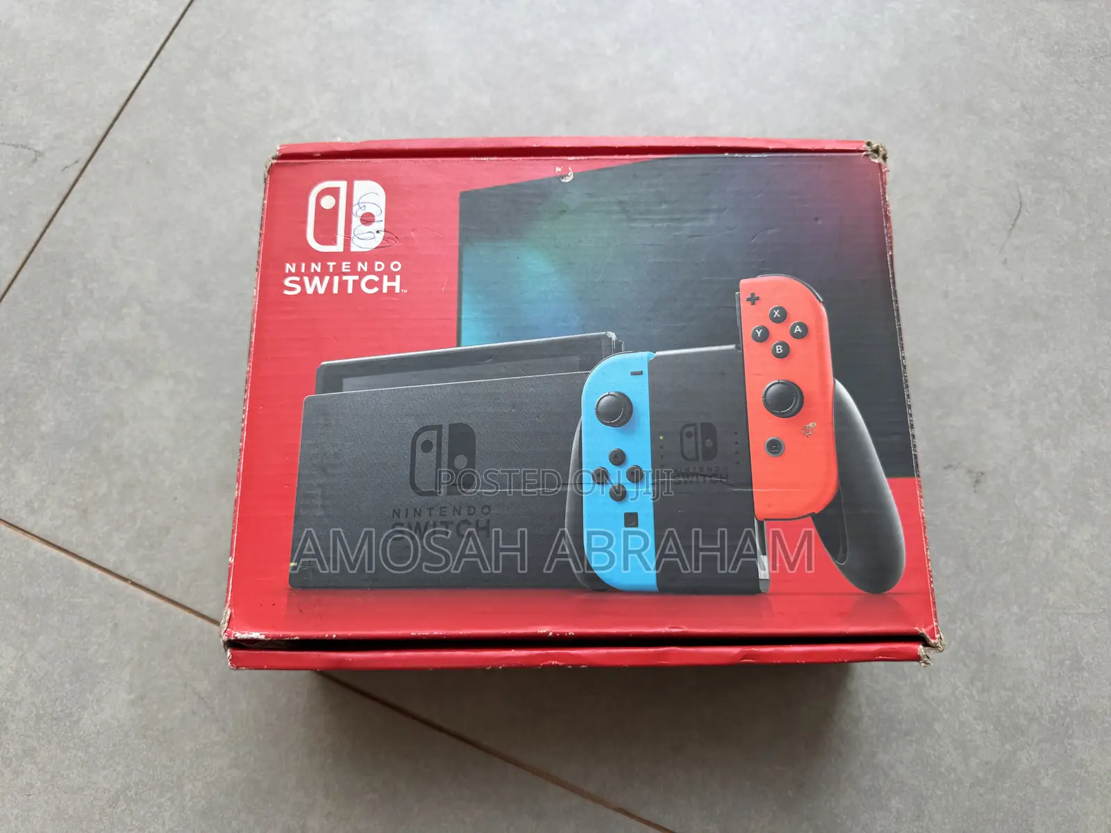 Neat Nintendo Switch With All Accessories and Games Installed