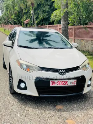 Toyota Corolla S 4dr Sedan (1.8L 4cyl CVT) 2016 White