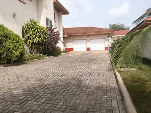 4bdrm House in Regimanuel Estates, Accra Metropolitan for sale