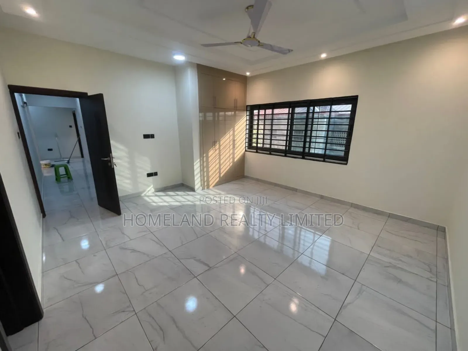 3bdrm Duplex in Paraku Estate, Ga East Municipal for rent