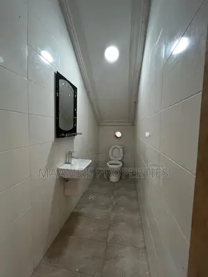 4bdrm Duplex in East Legon for sale