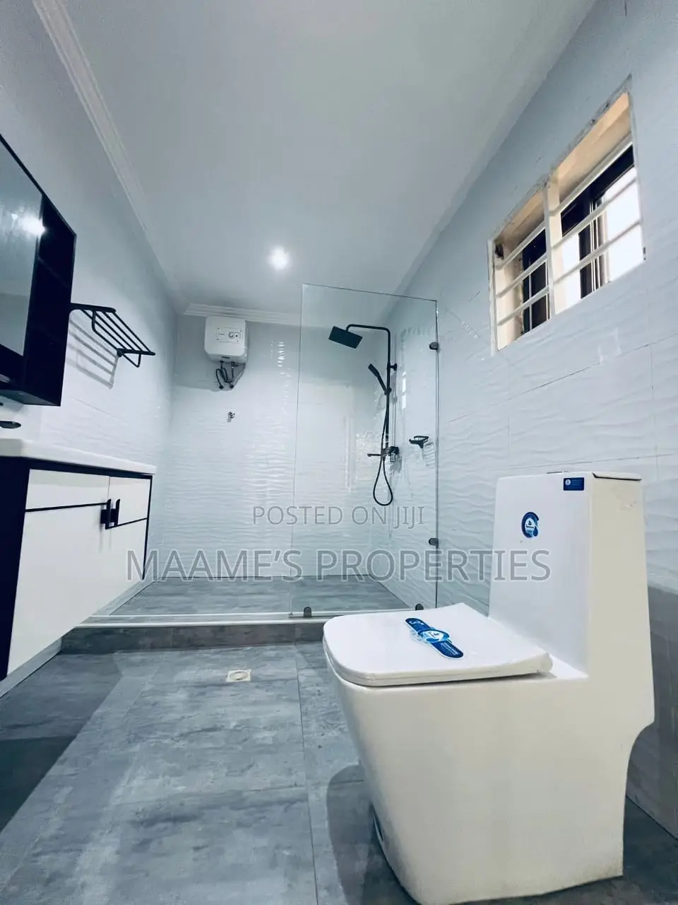 4bdrm Duplex in Ashaley Botwe for sale