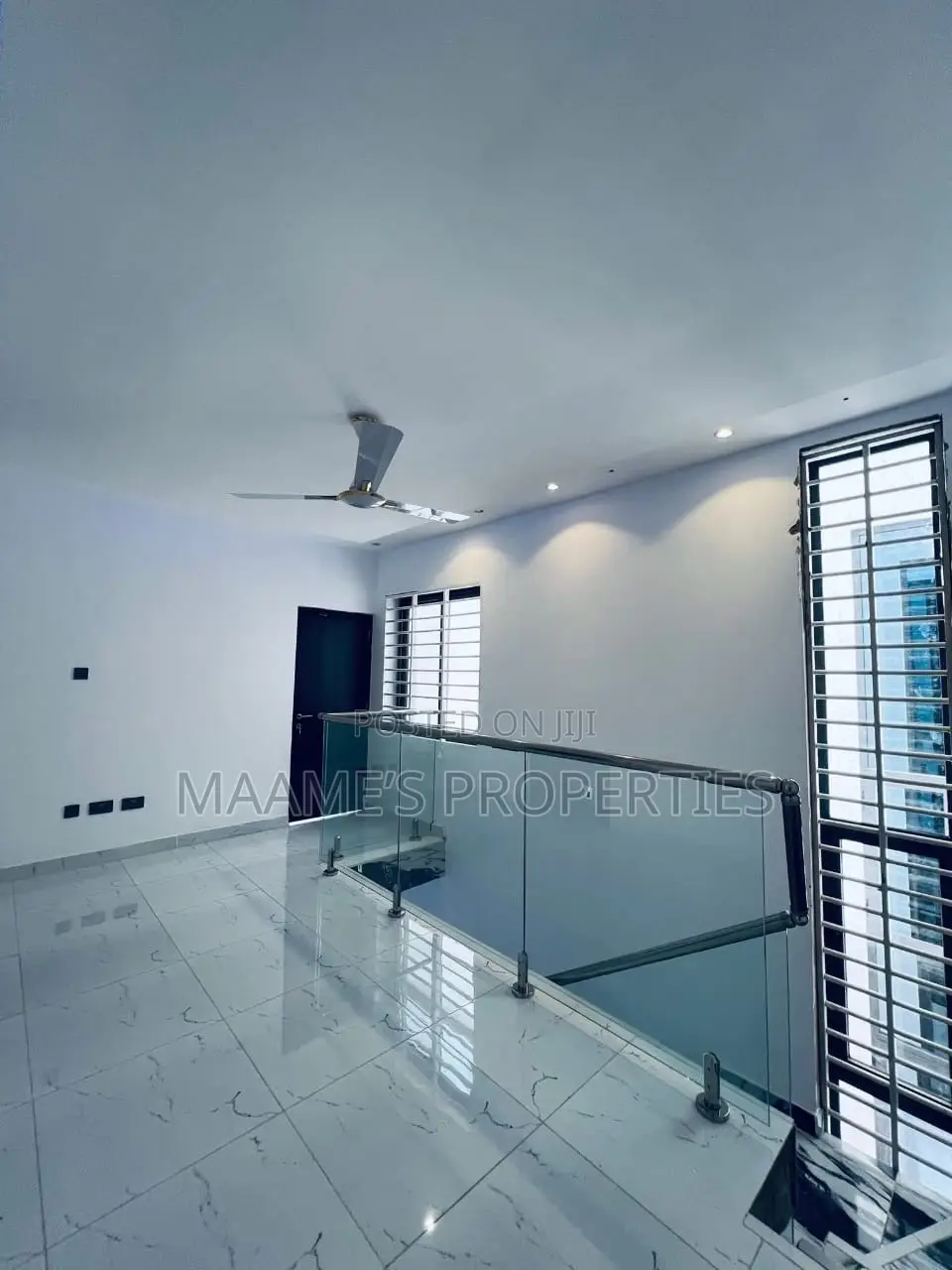 4bdrm Duplex in Ashaley Botwe for sale