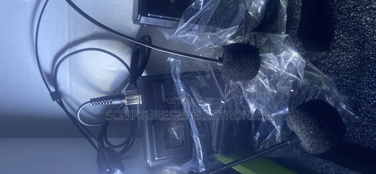 Professional Uhf 2 in 1 Headset Lapel Microphone (Also in Kumasi )