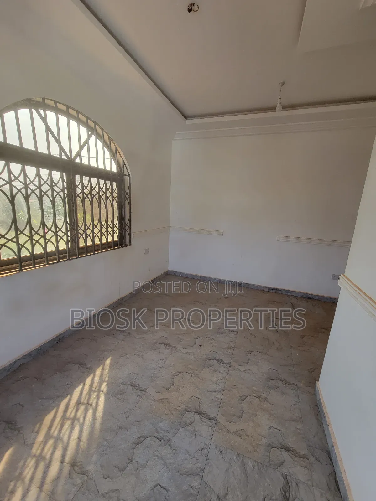 1bdrm Apartment in Biosk Properties, Oyibi for rent