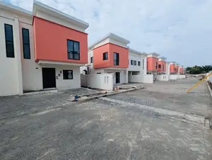 3bdrm Duplex in Felmic Real Estate, Mile 7 for sale