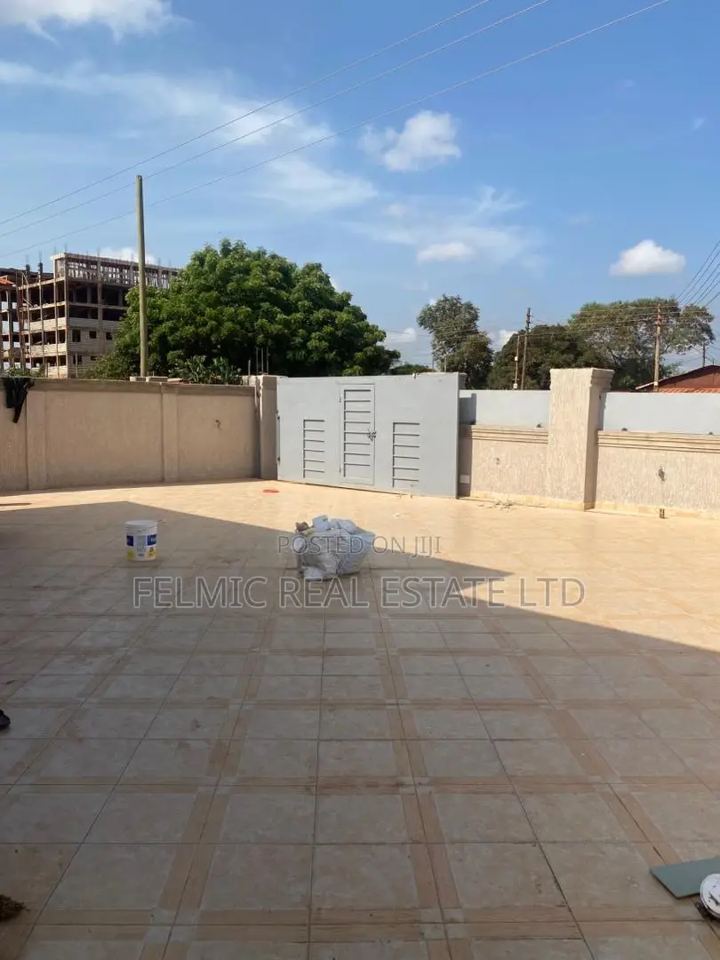 3bdrm House in Felmic Real Estate, Mile 7 for sale