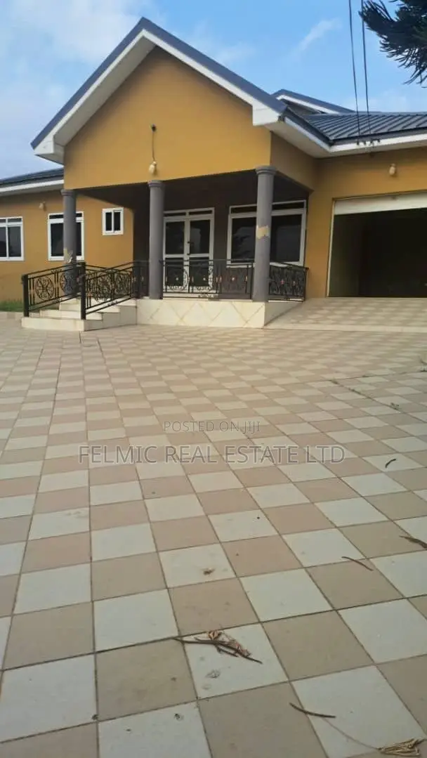 4bdrm House in Felmic Real Estate, Accra Metropolitan for sale