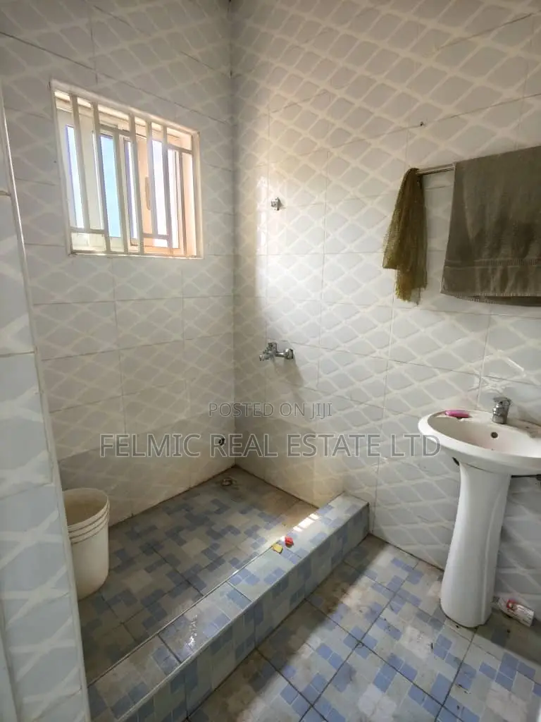 3bdrm House in Felmic Real Estate, Community 25 for sale