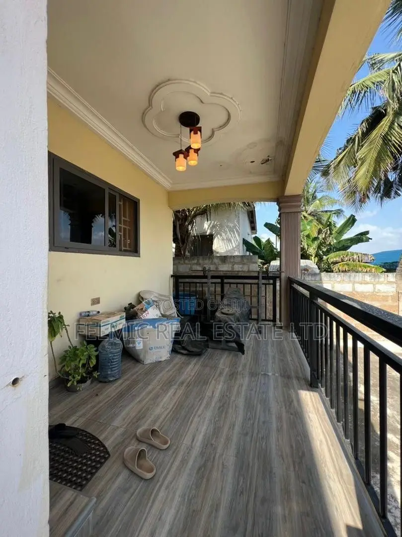 4bdrm House in Felmic Real Estate, Mangoase for sale