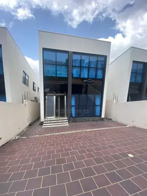 4bdrm Duplex in Felmic Real Estate, A&C Mall Area for rent