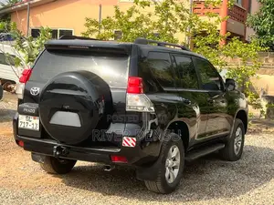 Toyota Land Cruiser Prado 2013 Black