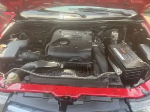 Mitsubishi L200 Double Cab 2.5 136hp 4WD 2013 Red