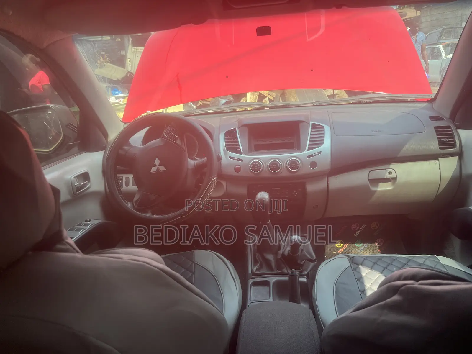 Mitsubishi L200 Double Cab 2.5 136hp 4WD 2013 Red