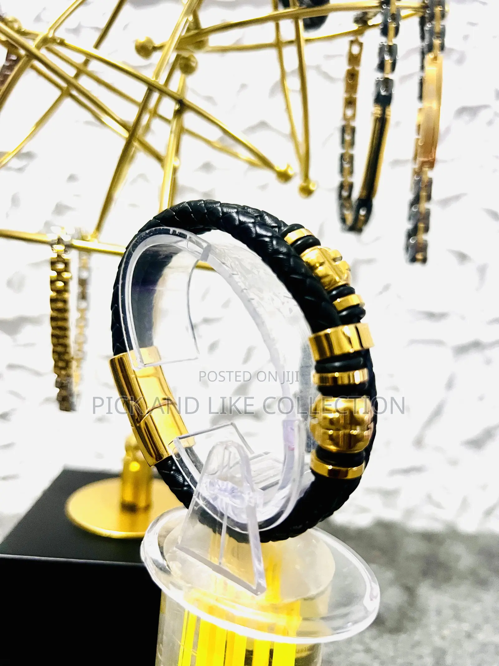 Leather Rebellion, Gold Royalty — Status Rogue Line.