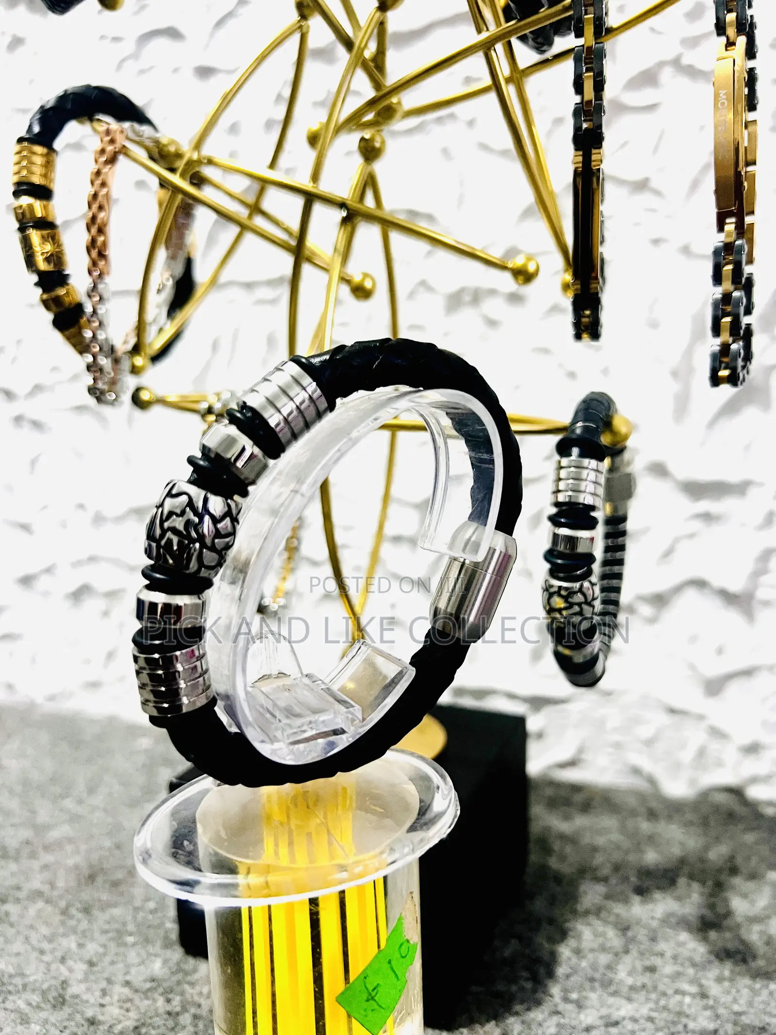 Leather Rebellion, Gold Royalty — Status Rogue Line.
