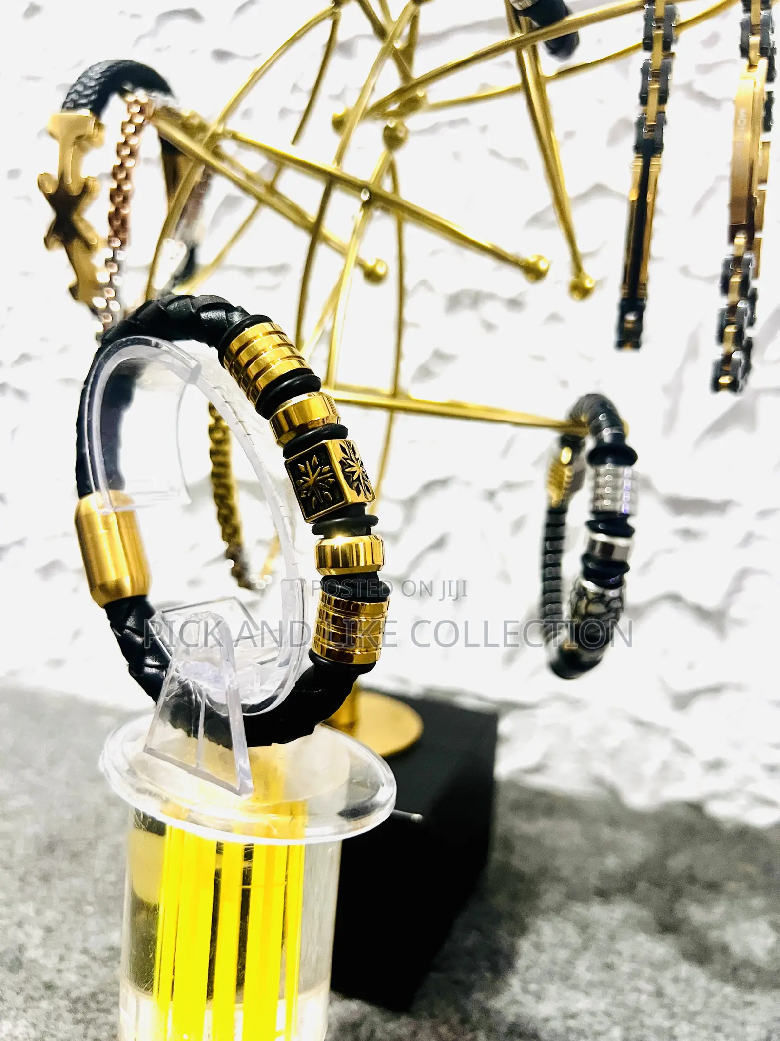 Leather Rebellion, Gold Royalty — Status Rogue Line.