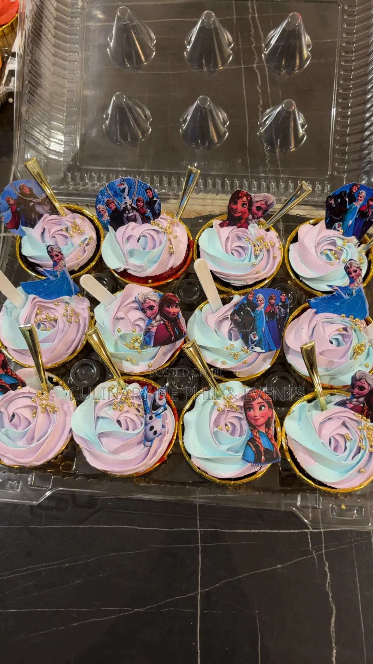 Elsa Cupcakes