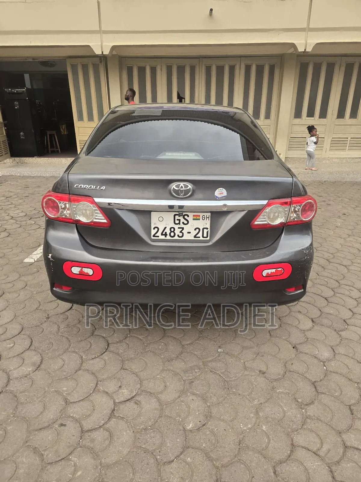 Toyota Corolla L 4-Speed Automatic 2013 Gray