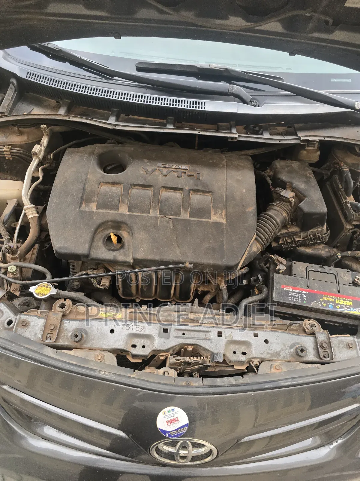 Toyota Corolla L 4-Speed Automatic 2013 Gray