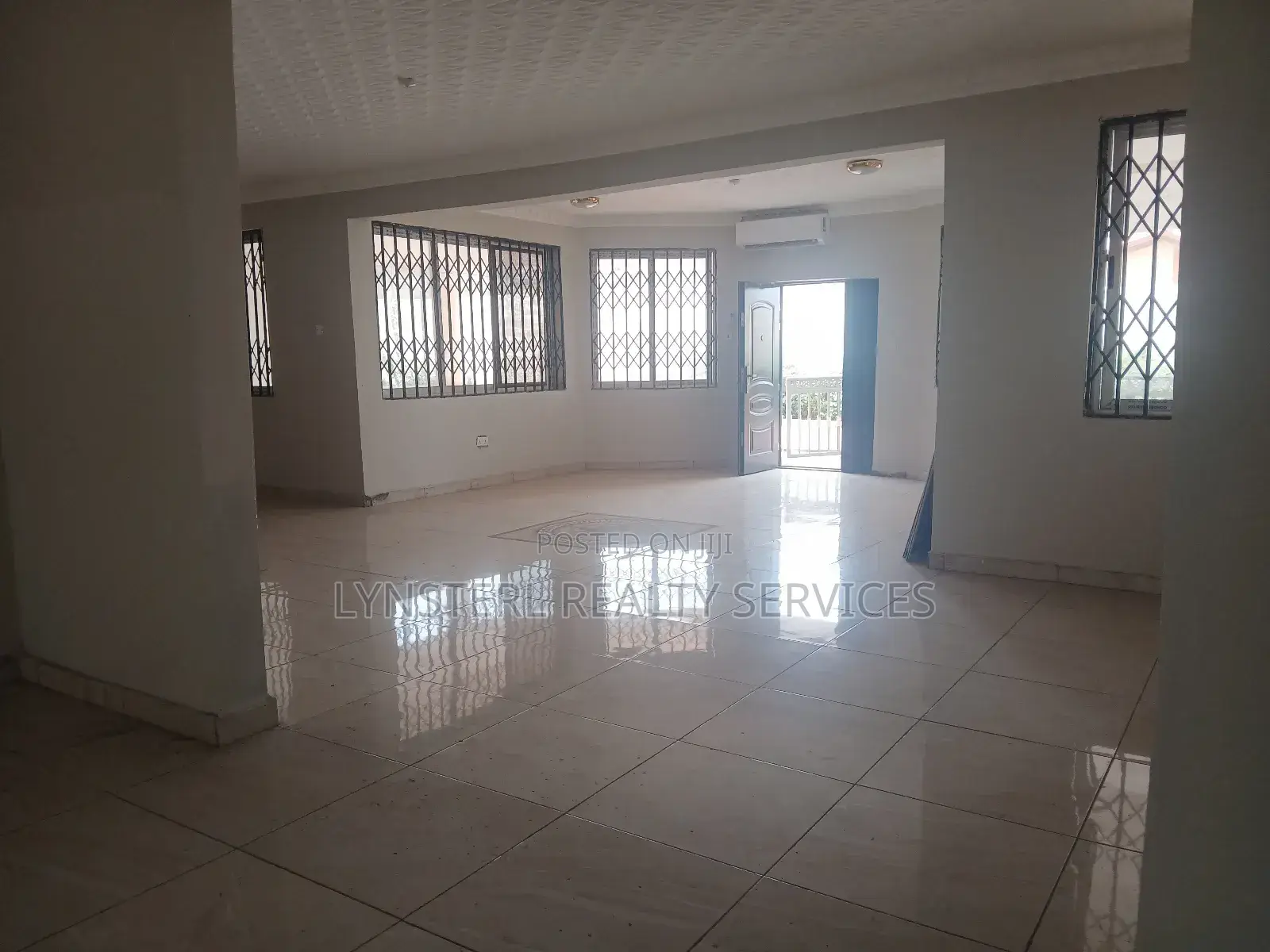 8bdrm House in Ability for rent