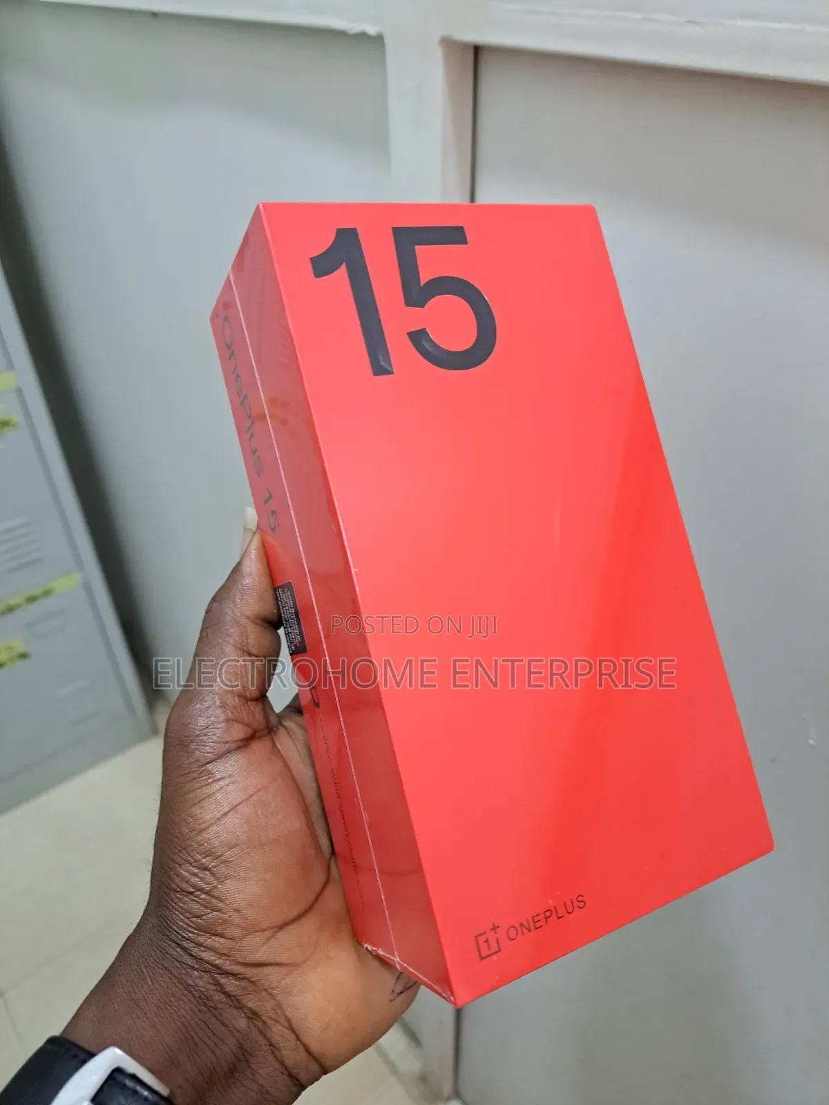 New OnePlus 15 1 TB