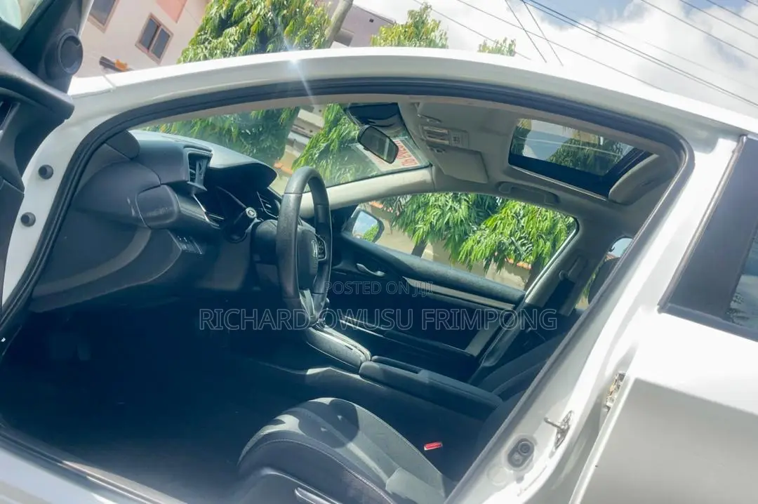 Honda Civic EX 4dr Sedan (2.0L 4cyl) 2017 White