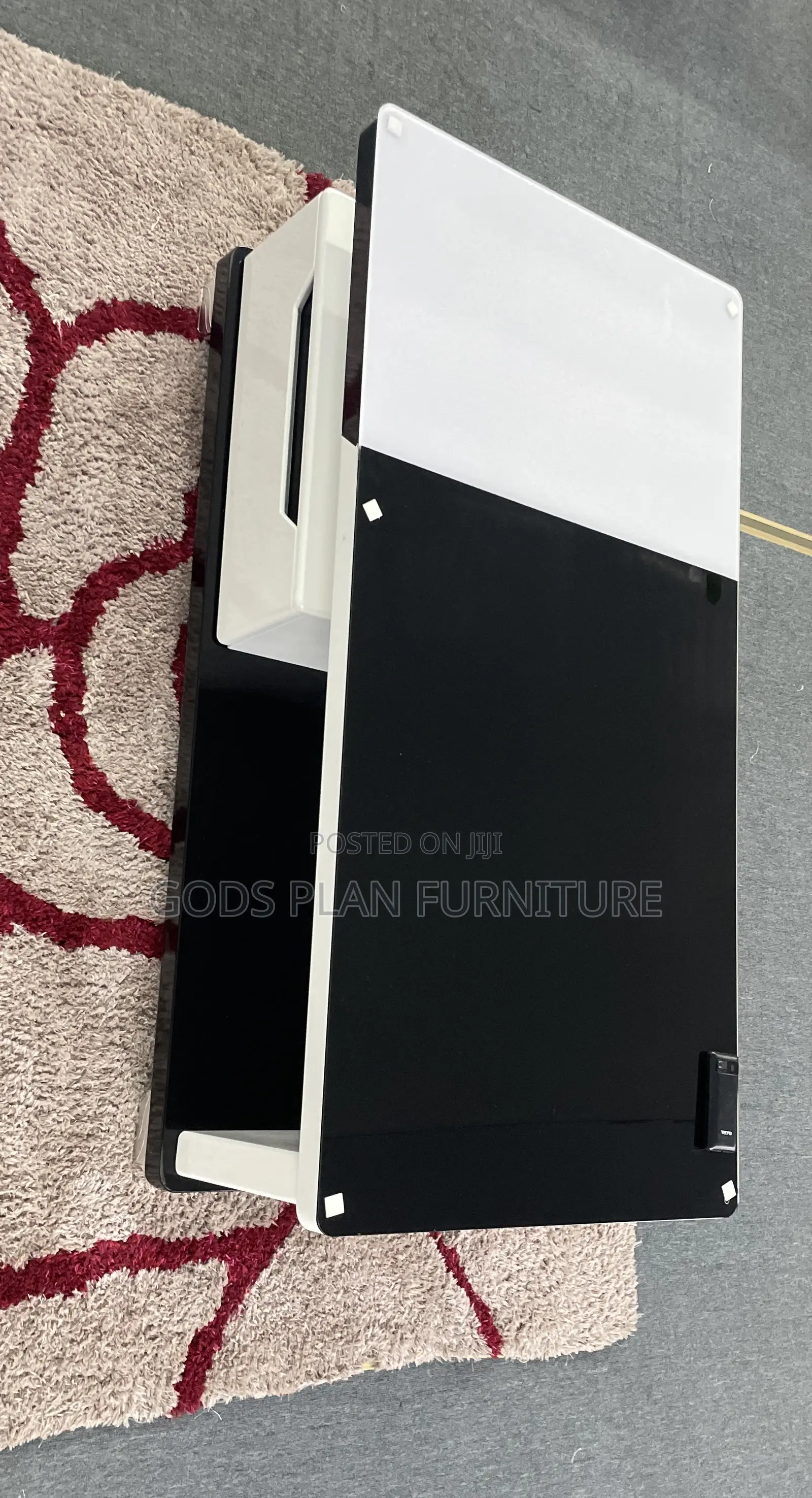 Center Table A513