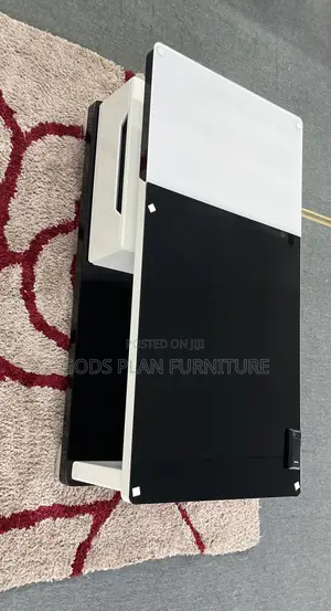 Center Table A513