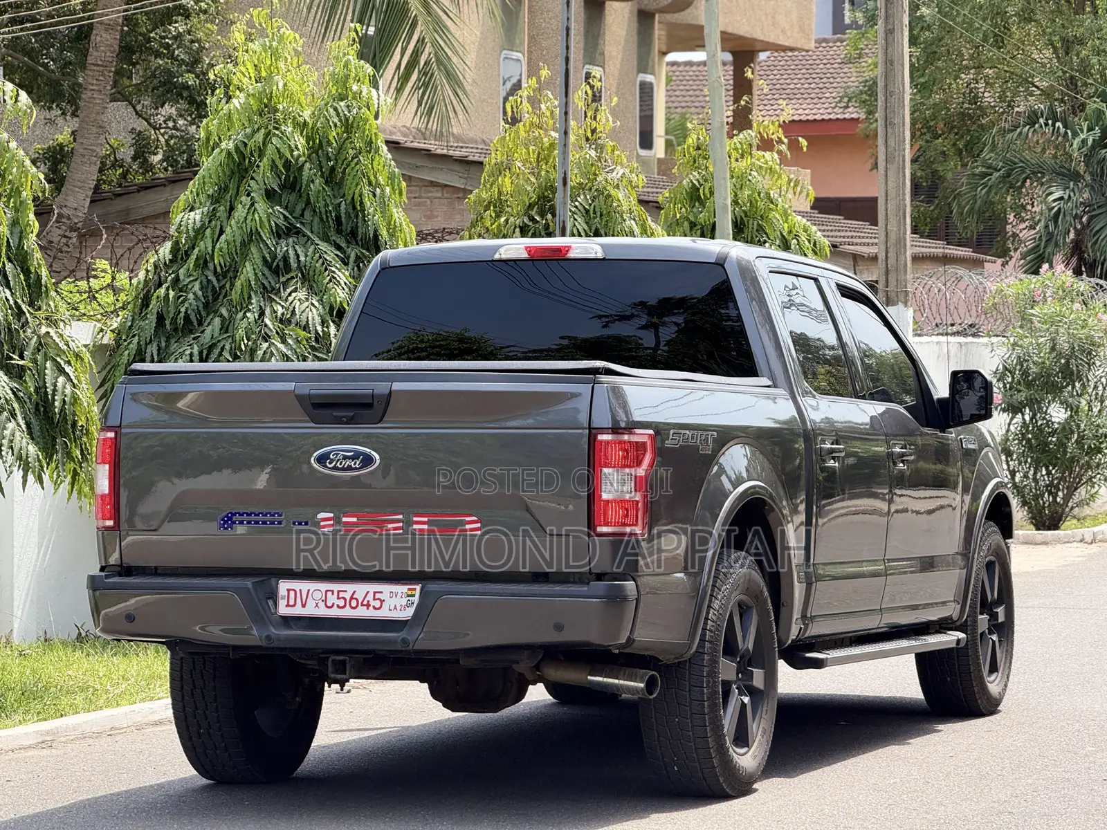Ford F-150 2020 Gray