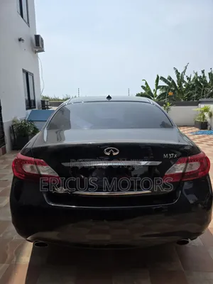 Infiniti M 37x 2011 Black