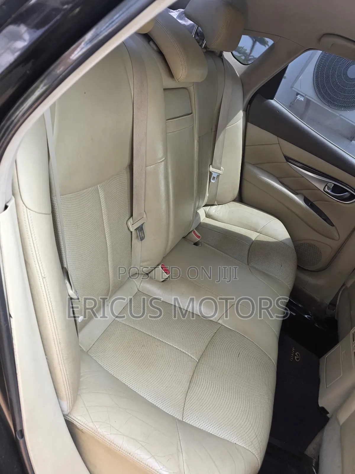 Infiniti M 37x 2011 Black
