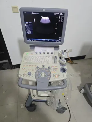 Slightly Foreign Used Ge C5 Premium 3d Color Doppler Scan Machine