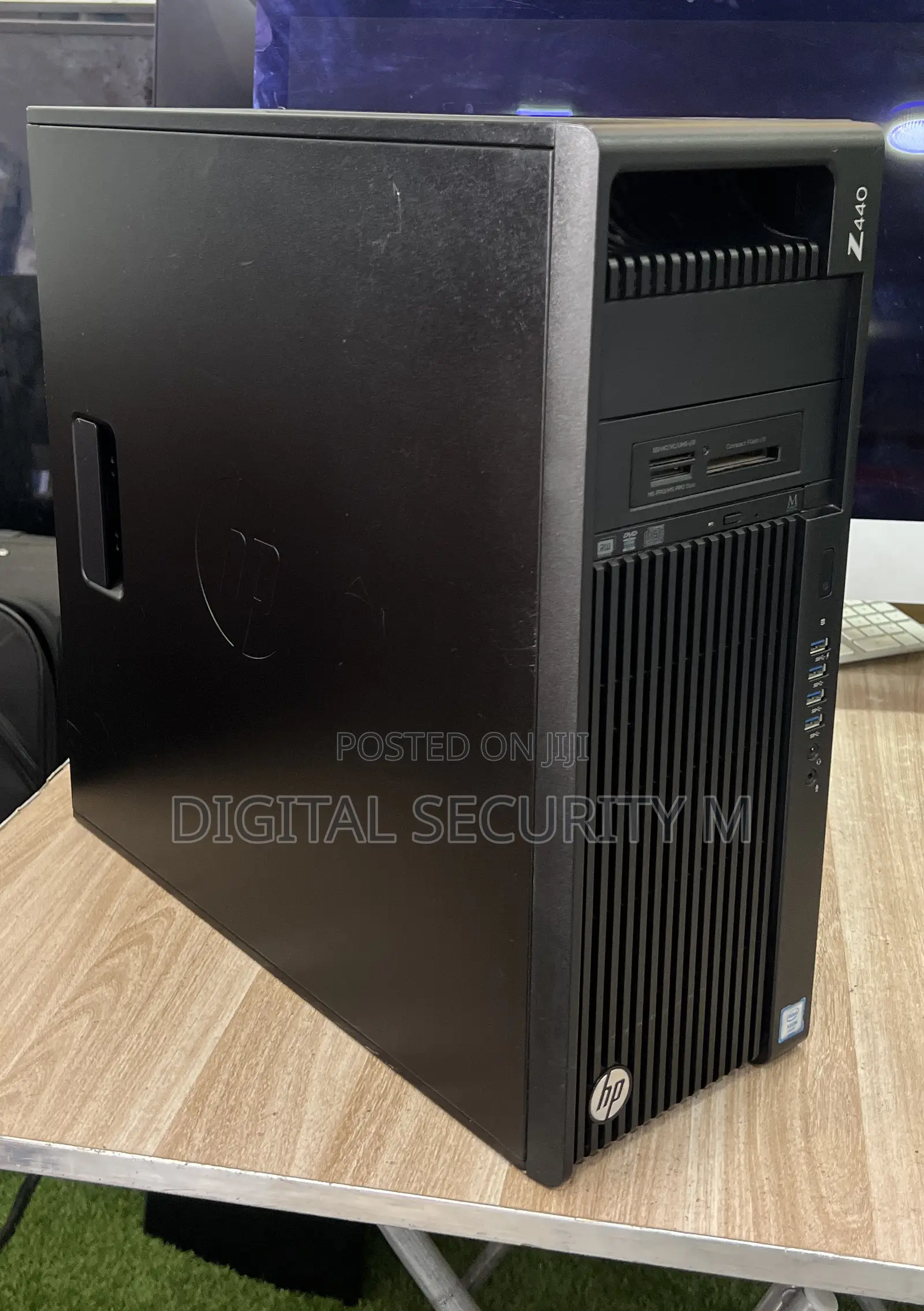 Desktop Computer HP Z440 8GB Intel Xeon HDD 1T