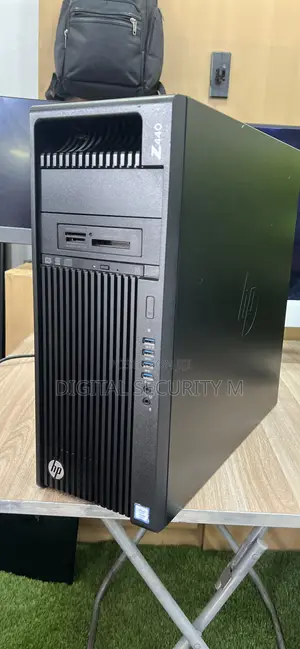 Desktop Computer HP Z440 8GB Intel Xeon HDD 1T