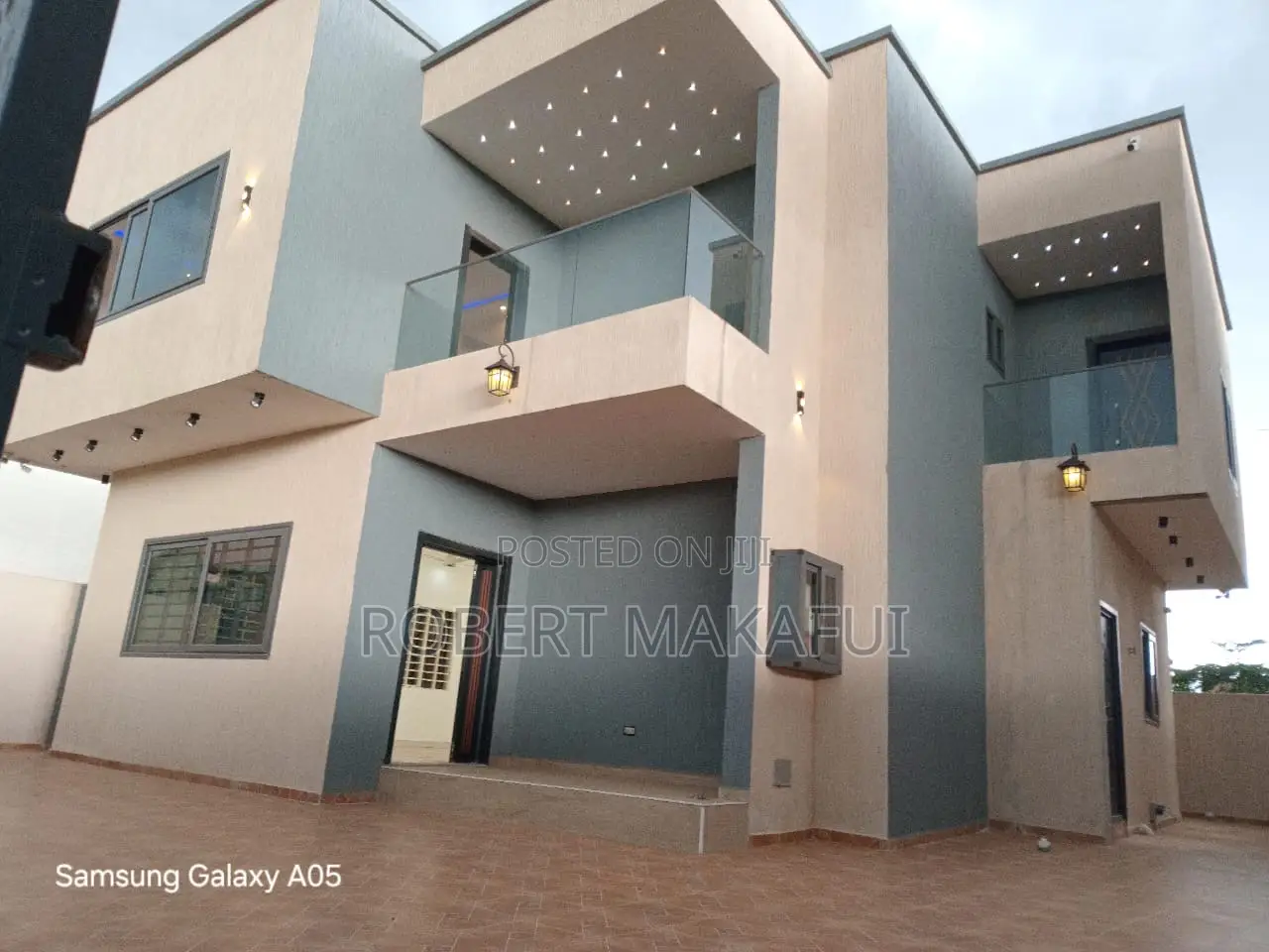 4bdrm House in Koastal Breeze, Oyarifa for sale