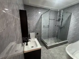 4bdrm House in Koastal Breeze, Oyarifa for sale