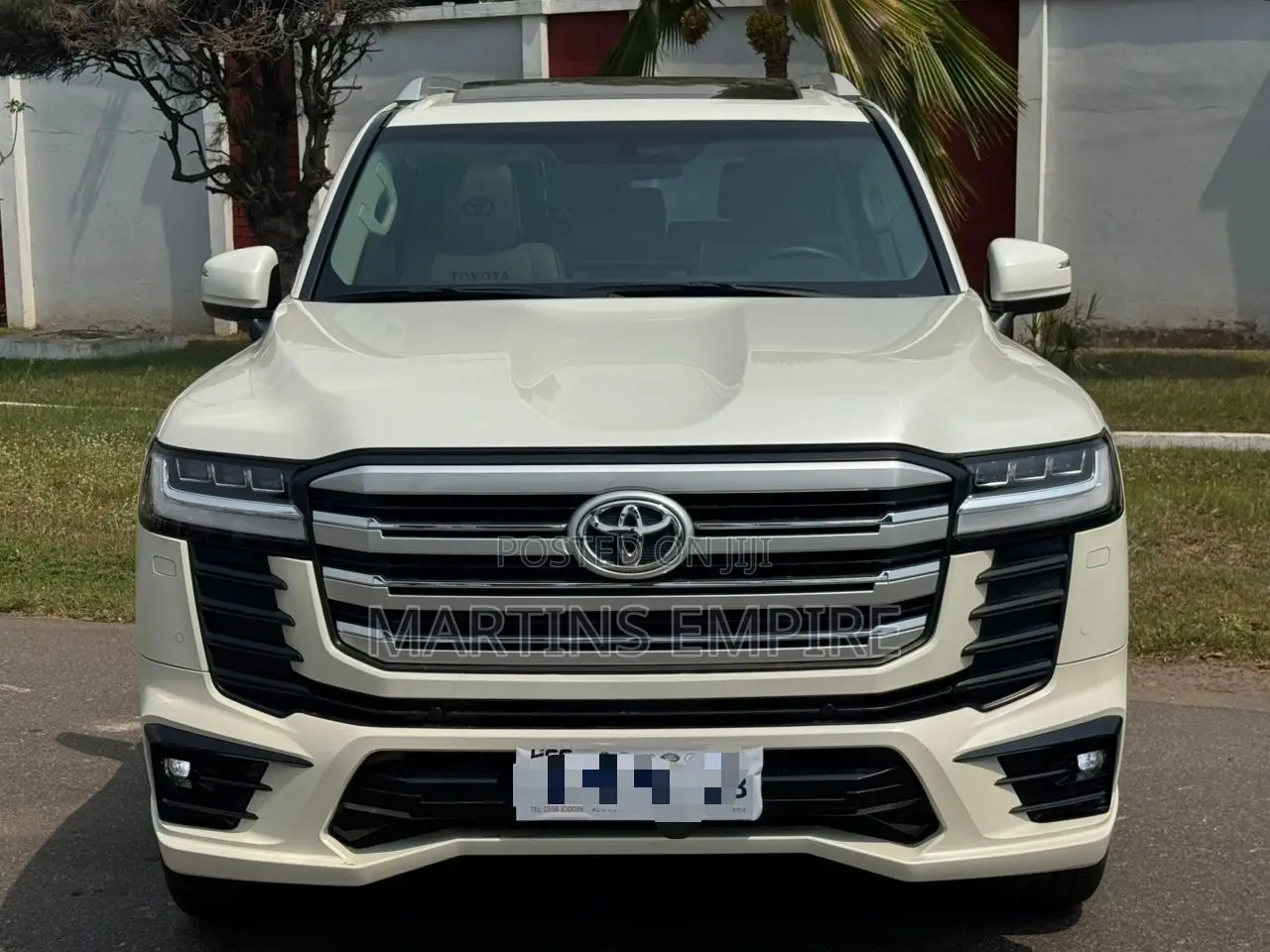 New Toyota Land Cruiser LC300 2023 White