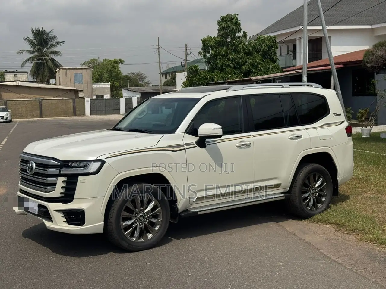 New Toyota Land Cruiser LC300 2023 White