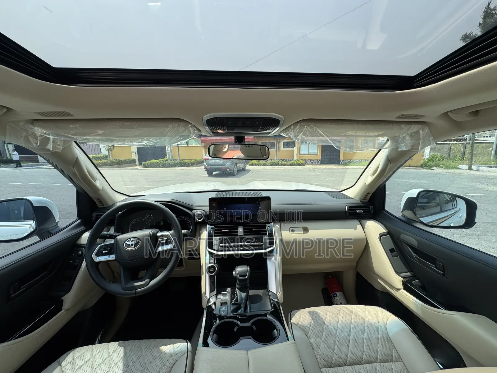 New Toyota Land Cruiser LC300 2023 White