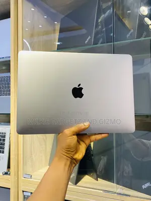 Laptop Apple MacBook Pro 2019 16GB Intel Core i7 SSD 512GB