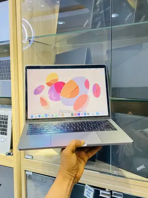 Laptop Apple MacBook Pro 2019 16GB Intel Core i7 SSD 512GB