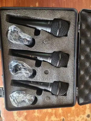 Behringer Ultravoice Xm1800s Microphones 3-in-1 Set