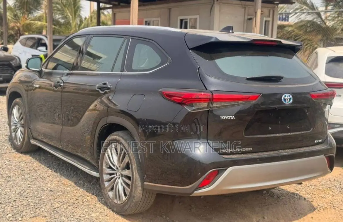 Toyota Highlander 2024 Black