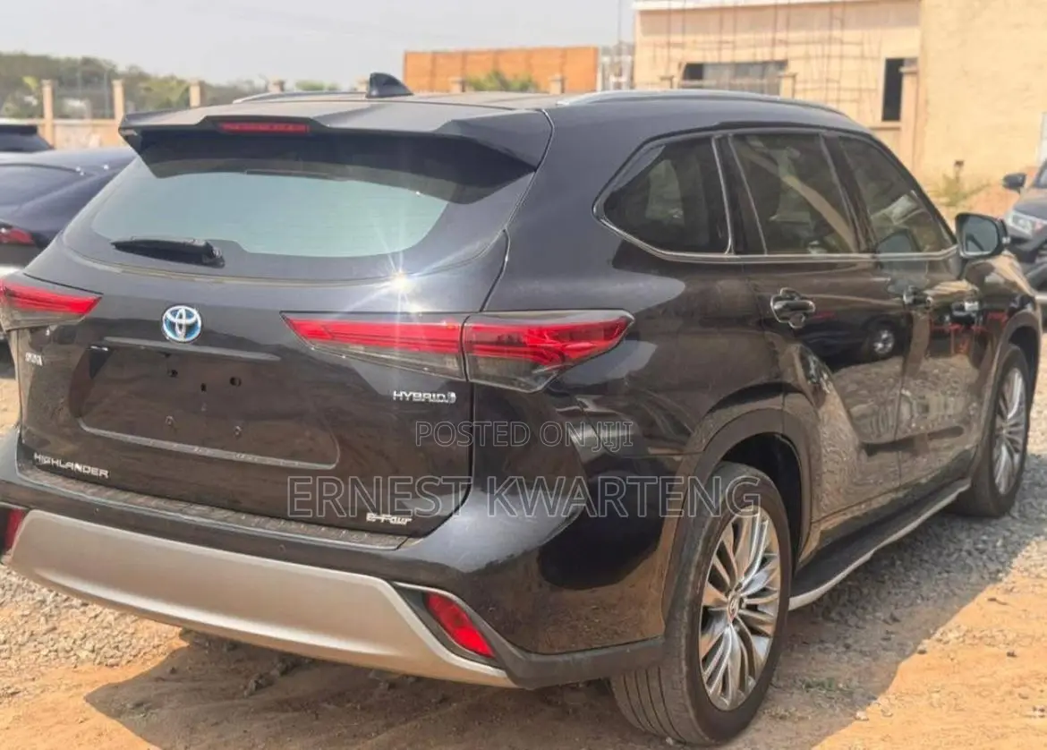 Toyota Highlander 2024 Black