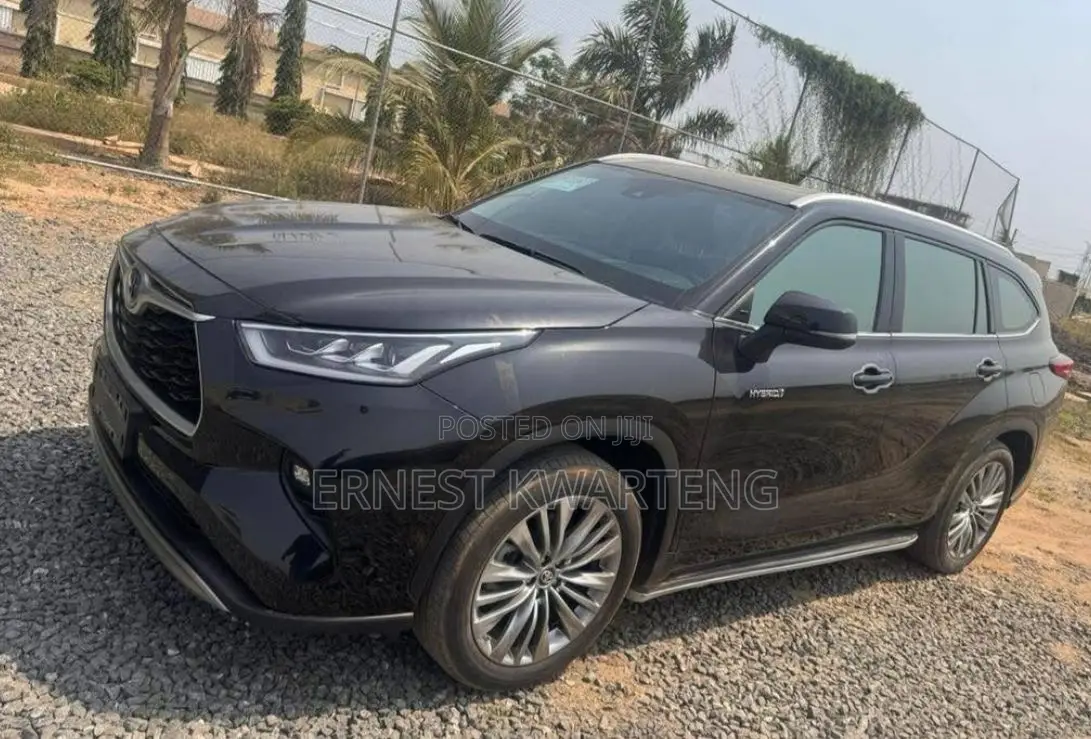 Toyota Highlander 2024 Black