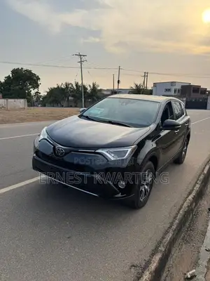 Toyota RAV4 XLE 4dr SUV (2.5L 4cyl 6A) 2018 Black