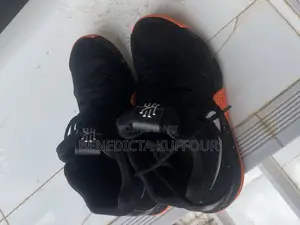 Original Nike Kyrie4 (Thrift)