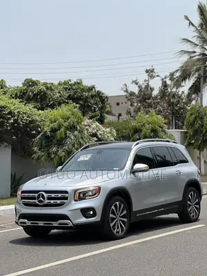 Mercedes-Benz GLB-Class GLB 250 4MATIC 2021 Silver