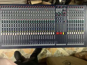 Soundcraft Lx9 32 Channel Professional Mixer